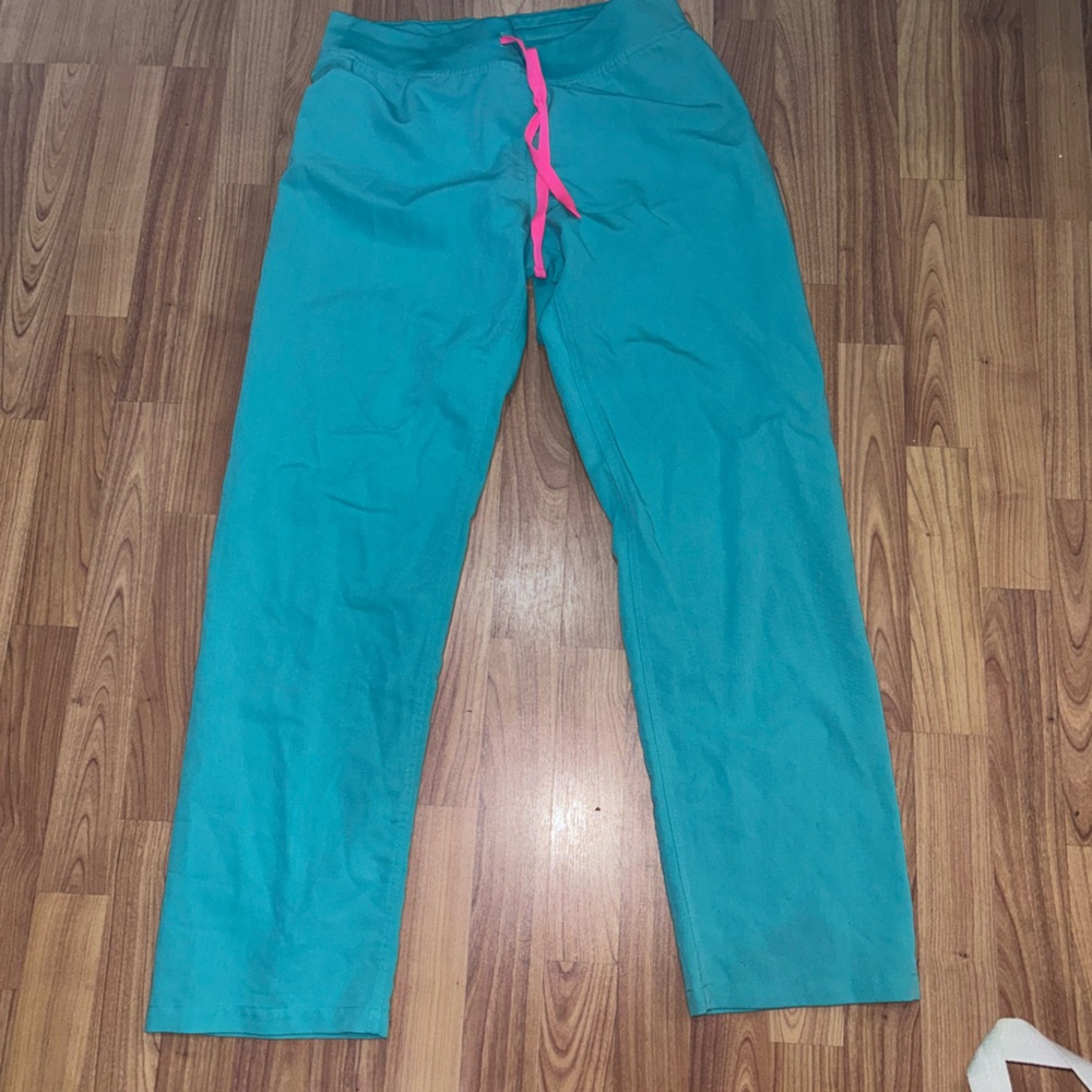 Figs Surgical Green Women’s Size Med Livingston Bottoms